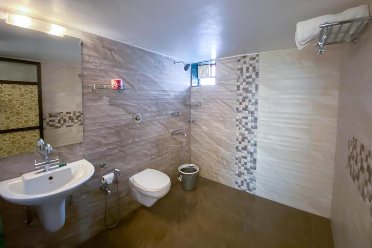 Shanu'S Seaside Inn - A Family-Run Guesthouse Just 100 Metres From Candolim Beach Экстерьер фото