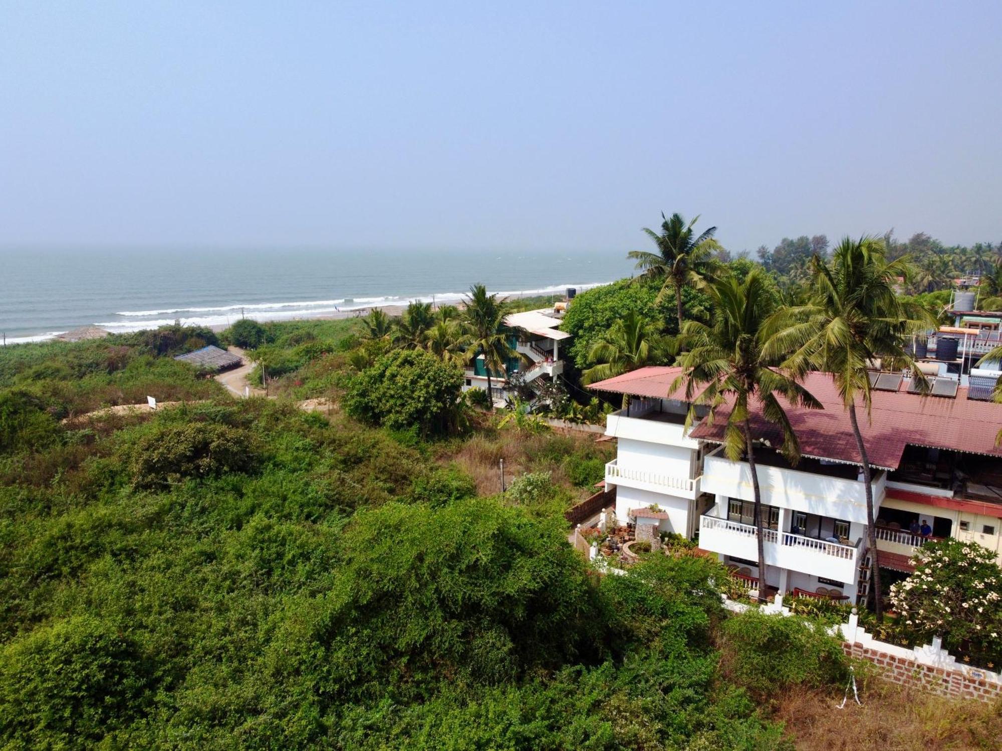 Shanu'S Seaside Inn - A Guesthouse, 100 Metres To Candolim Beach Экстерьер фото